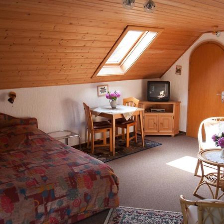 Апартаменты Haus Am Wald - Urlaub Am Nationalpark Langweiler  Экстерьер фото